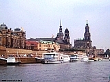 Zur Galerie · Enter gallery